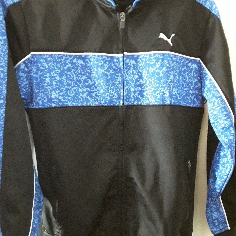 SOLD.........Boy's  Puma spring/fall Jacket